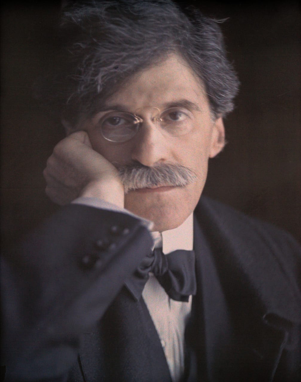 Alfred Stiegltiz's Midjourney style | In Focus | Midlibrary